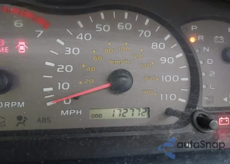 2004 Toyota Sequoia Limited V8 z USA, uszkodzony, nr VIN 5TDBT48A44S228011